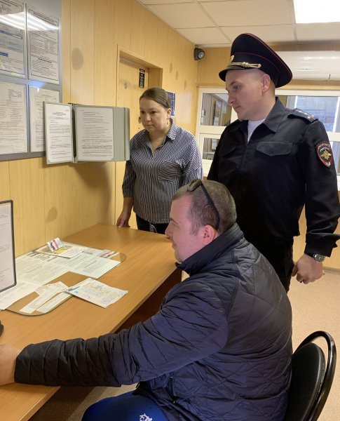 Представители Общественного совета при ОМВД России по Тазовскому району проверили работу отделения Госавтоинспекции